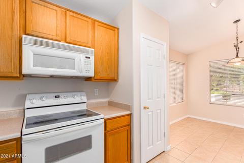 1611 E Amber Ln, Gilbert, AZ 85296 photo 13