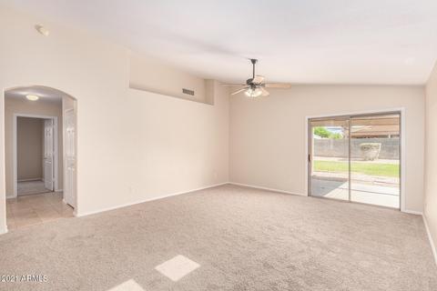 1611 E Amber Ln, Gilbert, AZ 85296 photo 9