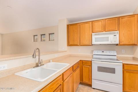 1611 E Amber Ln, Gilbert, AZ 85296 photo 12