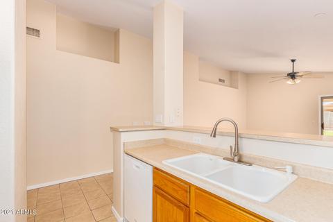 1611 E Amber Ln, Gilbert, AZ 85296 photo 15