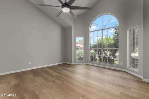 637 W Comstock Dr, Gilbert, AZ 85233 photo 5