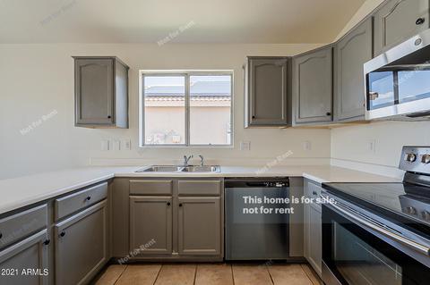 179 W Smoke Tree Rd, Gilbert, AZ 85233 photo 4