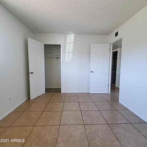 2432 E Francisco Dr, Phoenix, AZ 85042 photo 11