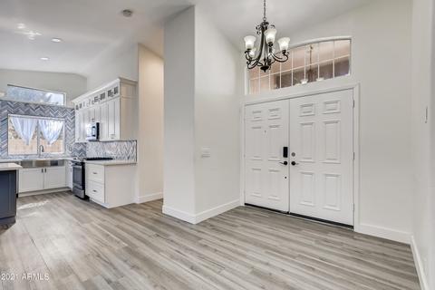 3338 E Marco Polo Rd, Phoenix, AZ 85050 photo 5
