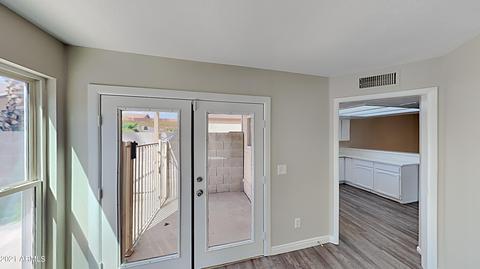 521 E Kerry Ln, Phoenix, AZ 85024 photo 2