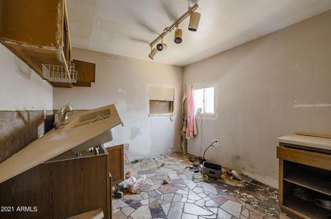 1842 E Jones Ave, Phoenix, AZ 85040 photo 5