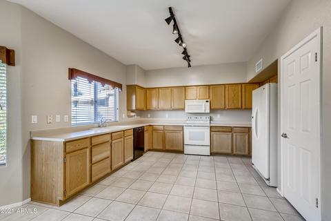 4631 E Desert Cactus St, Phoenix, AZ 85032 photo 8