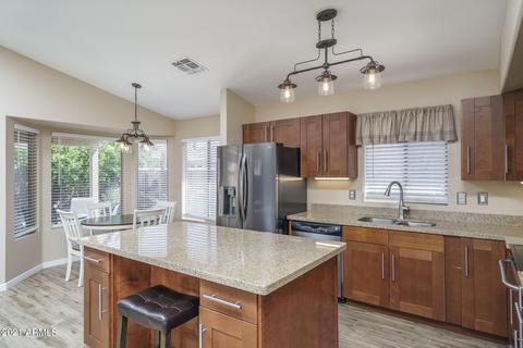 2296 E Willow Wick Rd, Gilbert, AZ 85296 photo 7