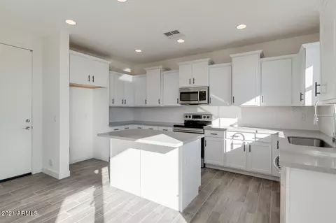 5463 S Dillon Cir, Mesa, AZ 85212 photo 1