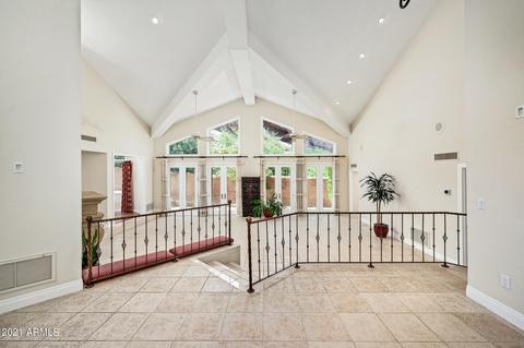 5670 N Echo Canyon Dr, Phoenix, AZ 85018 photo 10