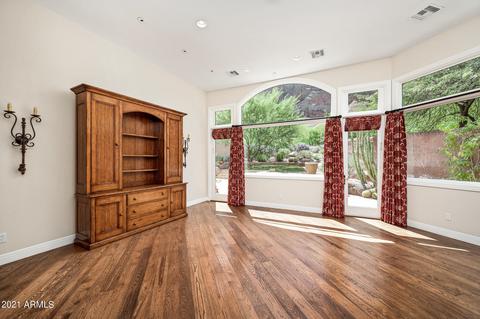 5670 N Echo Canyon Dr, Phoenix, AZ 85018 photo 18