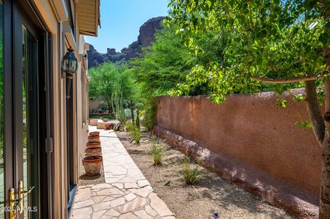 5670 N Echo Canyon Dr, Phoenix, AZ 85018 photo 59