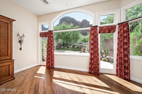 5670 N Echo Canyon Dr, Phoenix, AZ 85018 photo 19