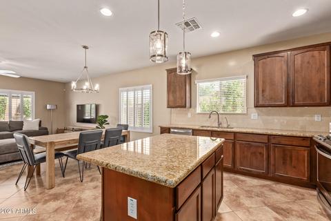 3022 E Ironside Ln, Gilbert, AZ 85298 photo 11