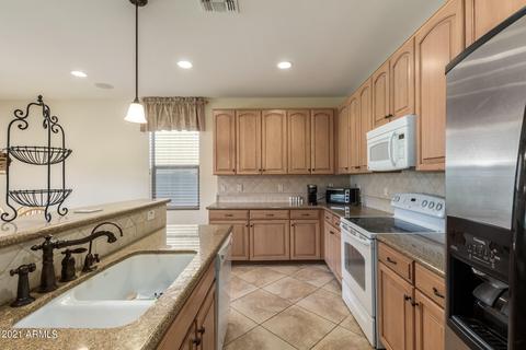 3821 E Branham Ln, Phoenix, AZ 85042 photo 15