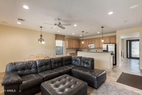 3821 E Branham Ln, Phoenix, AZ 85042 photo 8
