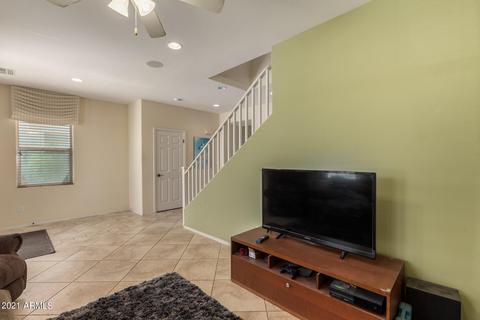 3821 E Branham Ln, Phoenix, AZ 85042 photo 6
