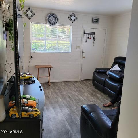 2715 E Oak St, Phoenix, AZ 85008 photo 4