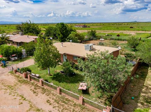 106 E Madrid St, Douglas, AZ 85607 photo 4