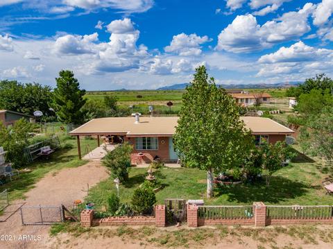 106 E Madrid St, Douglas, AZ 85607 photo 2