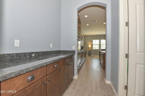 3113 E Desert Ln, Phoenix, AZ 85042 photo 12