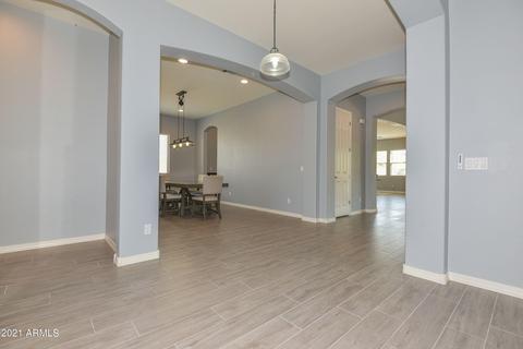3113 E Desert Ln, Phoenix, AZ 85042 photo 6