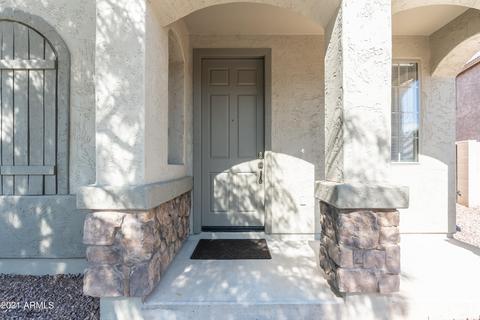 3949 S Splendor Pl, Gilbert, AZ 85297 photo 3
