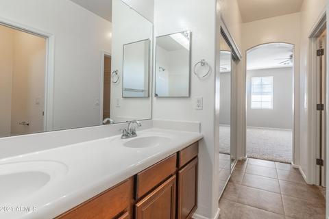 3949 S Splendor Pl, Gilbert, AZ 85297 photo 30