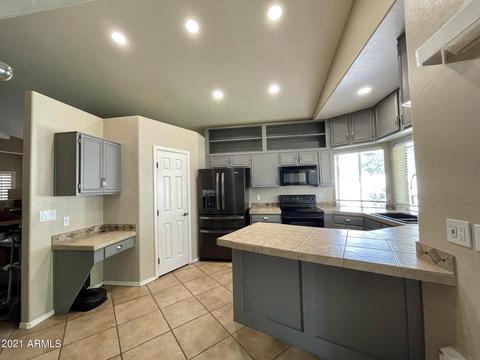 3737 E Taro Ln, Phoenix, AZ 85050 photo 12