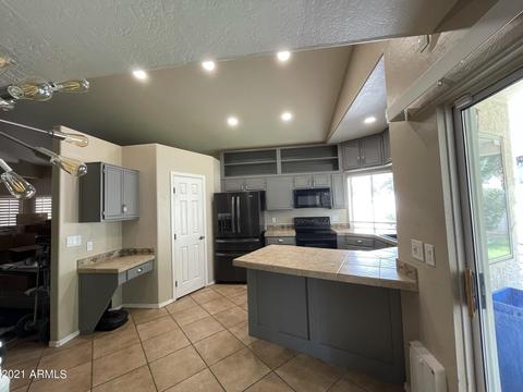 3737 E Taro Ln, Phoenix, AZ 85050 photo 11