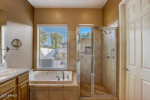 6746 S Pinehurst Dr, Gilbert, AZ 85298 photo 32