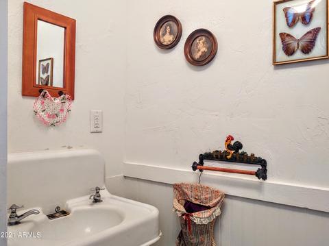54 Cochise Row, Bisbee, AZ 85603 photo 32