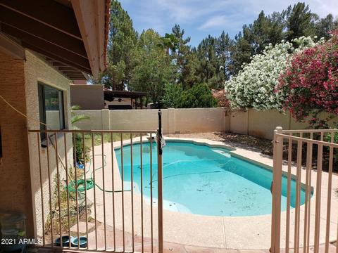 231 E Kroll Dr, Gilbert, AZ 85234 photo 2