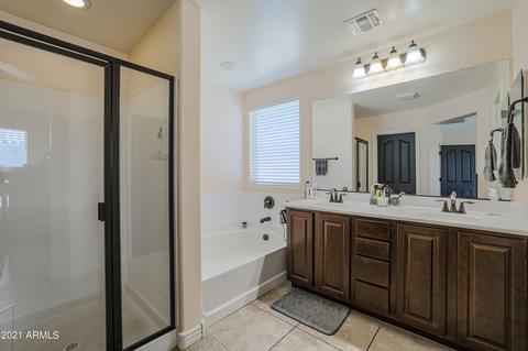 2075 E Lindrick Dr, Gilbert, AZ 85298 photo 7