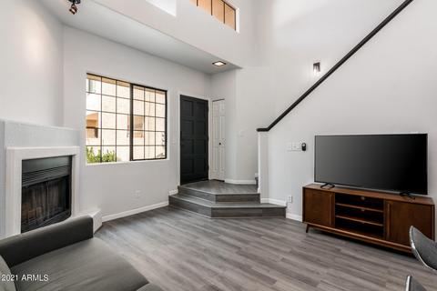 1025 E Highland Ave #19, Phoenix, AZ 85014 photo 2