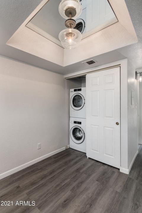 1025 E Highland Ave #19, Phoenix, AZ 85014 photo 6