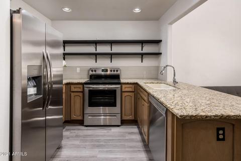 1025 E Highland Ave #19, Phoenix, AZ 85014 photo 17