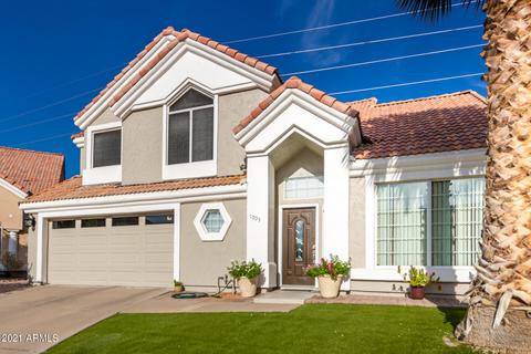 1005 S Tiago Dr, Gilbert, AZ 85233 photo 4