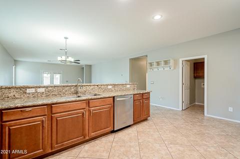 3246 E Castanets Dr, Gilbert, AZ 85298 photo 4