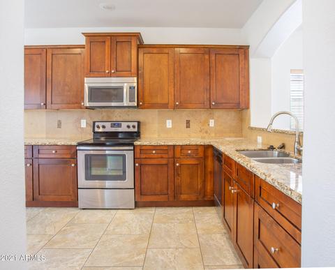 4607 E Michelle Dr, Phoenix, AZ 85032 photo 11