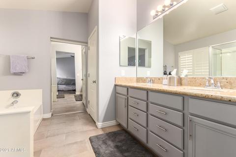 4253 Expedition Way, Phoenix, AZ 85050 photo 17