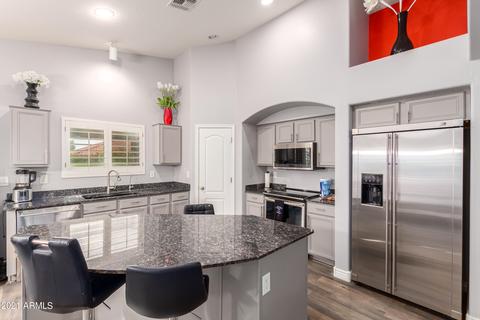 4253 Expedition Way, Phoenix, AZ 85050 photo 10