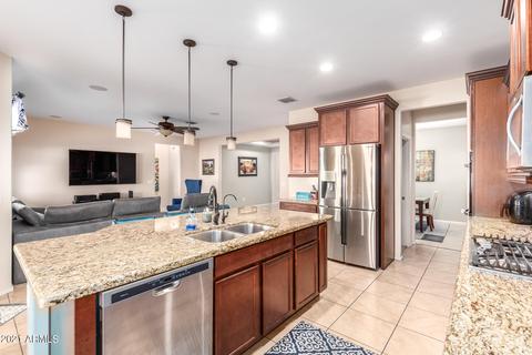 8019 S 23rd Dr, Phoenix, AZ 85041 photo 11
