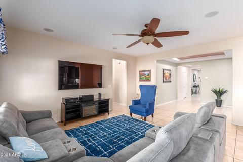 8019 S 23rd Dr, Phoenix, AZ 85041 photo 2