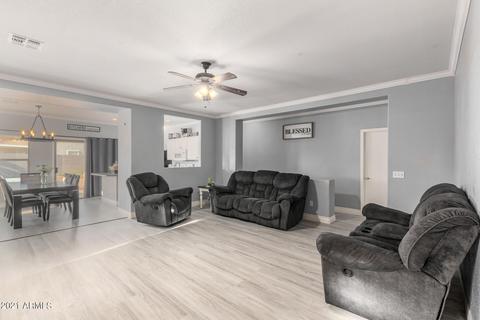 8426 E Navarro Cir, Mesa, AZ 85209 photo 4