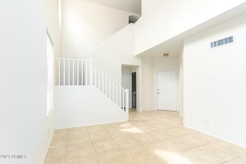 2033 N 29th Pl, Mesa, AZ 85213 photo 4