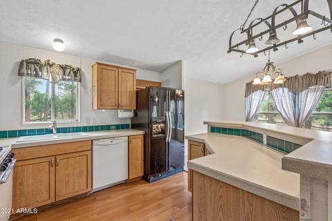2724 Black Bear Trl, Overgaard, AZ 85933 photo 23