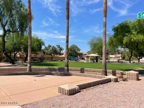 732 E Cantebria Dr, Gilbert, AZ 85296 photo 56