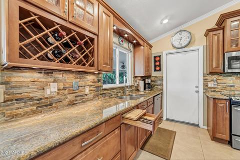 910 E Kerry Ln, Phoenix, AZ 85024 photo 7