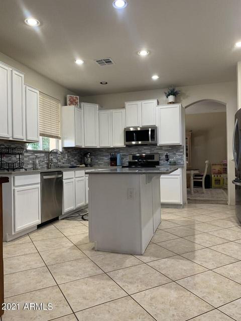889 E Oakland St, Gilbert, AZ 85295 photo 9